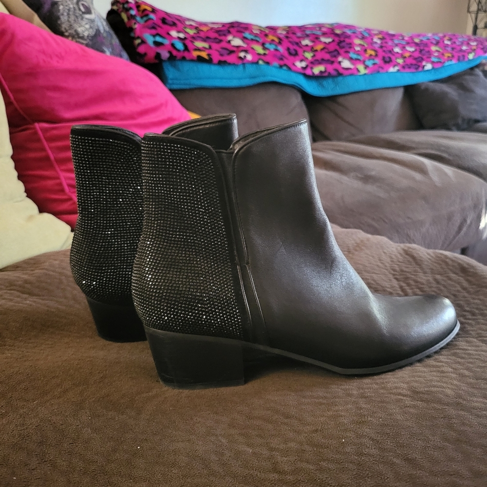 Vaneli boots